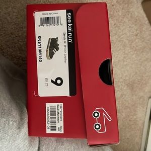 Boys-Toddler size 9 shoe